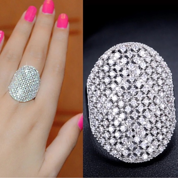 Gorgeous Zircon Statement Ring - Picture 7 of 7